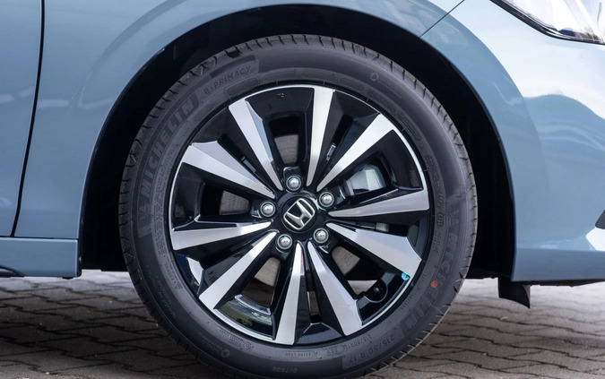 Honda Civic cena 164390 przebieg: 6, rok produkcji 2023 z Rymanów małe 46